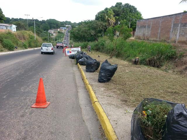 La arteria vial fue saneada por los trabajadores de Servicios Generales Municipales	